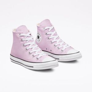 Converse High Top in Pale Amethyst BRAND NEW women’s size 10/men’s size 8